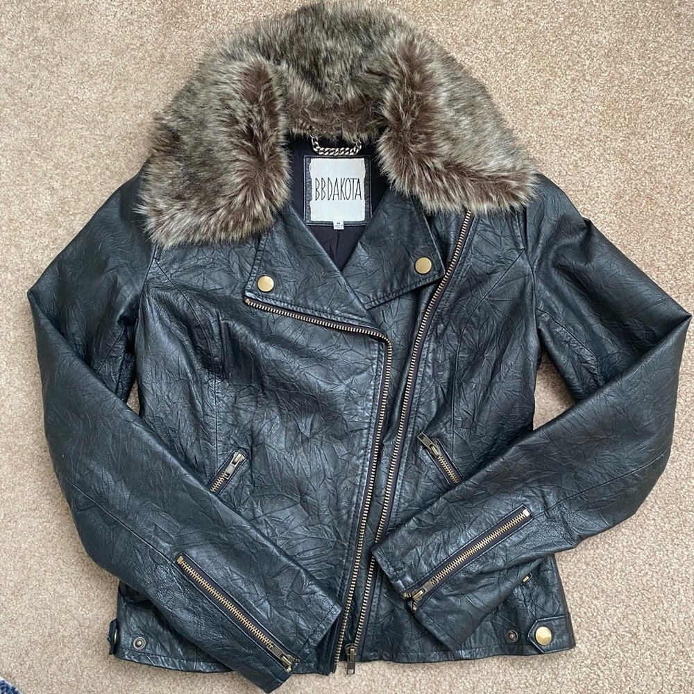 BB Dakota Black Leather Moto Jacket Faux Fur Collar Medium - Picture 9 of 14